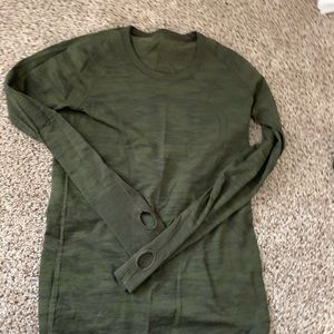 Lululemon long sleeve shirt